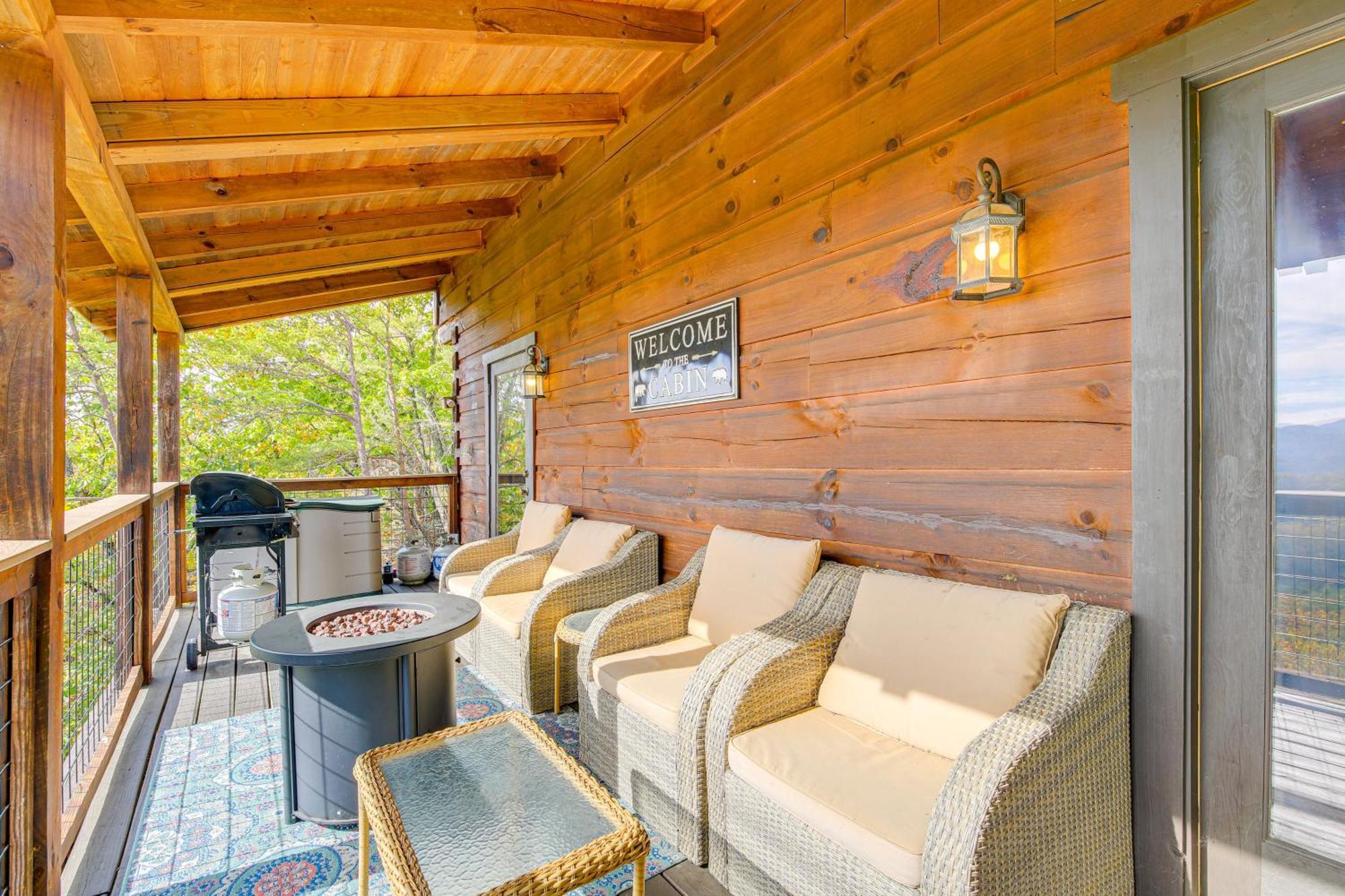 Mountain-View Deck Oasis Cabin Near Attractions Villa Sevierville Exterior photo